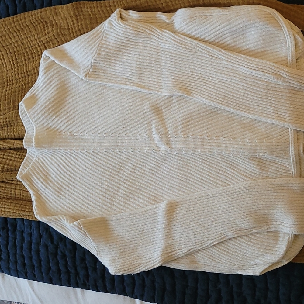 Aritiza Baraton Wool sweater XS